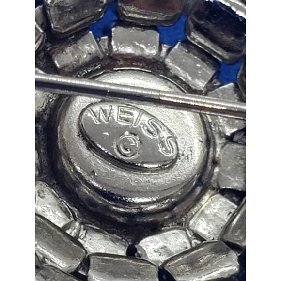Vintage Weiss Domed Rhinestone Brooch Pin Silvertone Layered Dimensional Signed - Picture 7 of 14